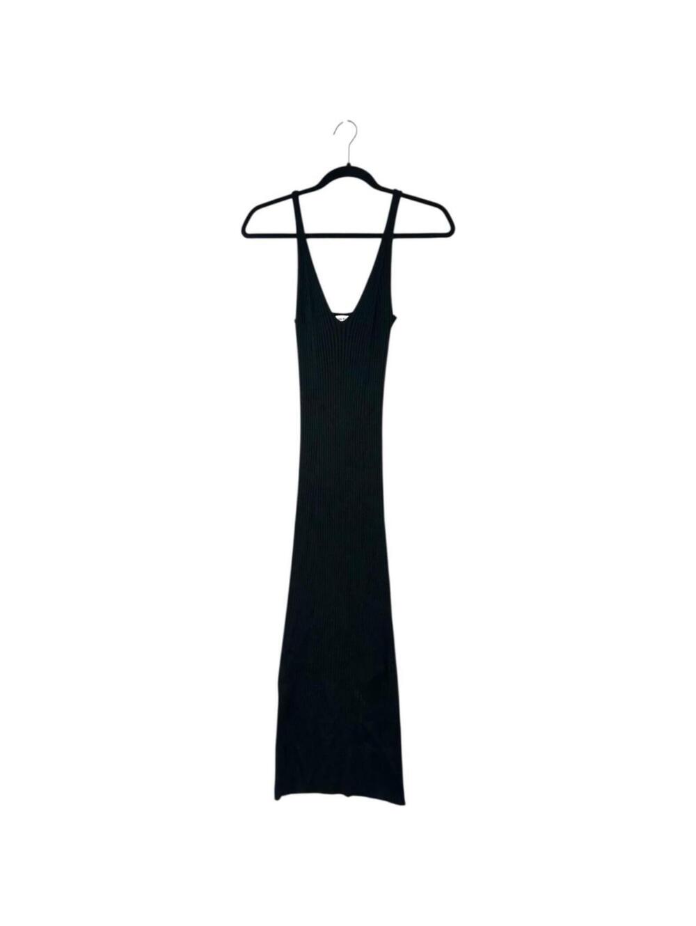 Mod Ref Black Ribbed Knit Midi Dress